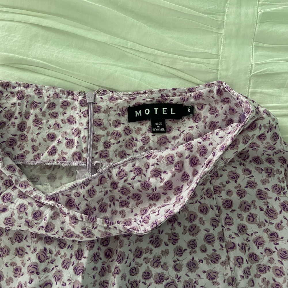purple flower motel mini skirt! size small
